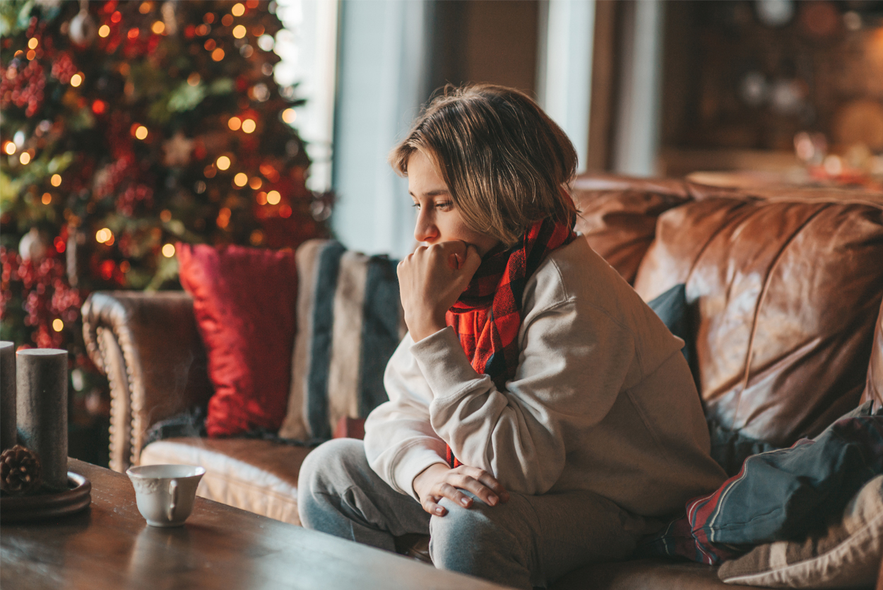 6 Ways to Navigate Grief During the Christmas Season