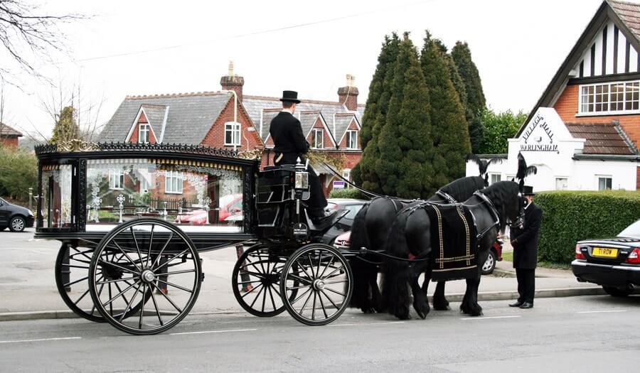 Floating Funeral Arranger- Careers with RB Funerals