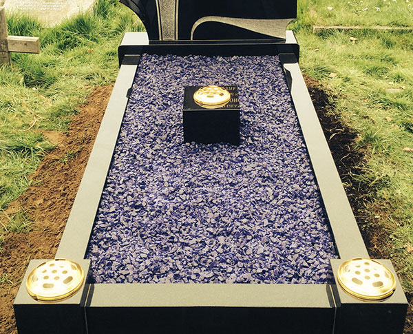 Kerb Memorial Chippings